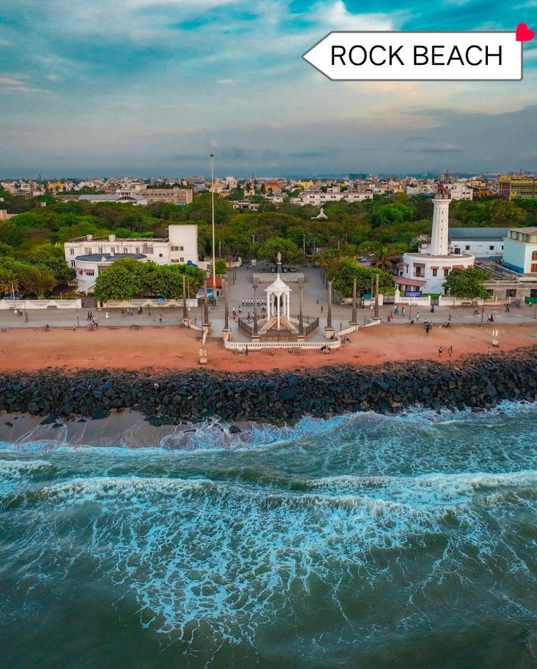 Hotel The Ocean Grand à Pondichéry Extérieur photo