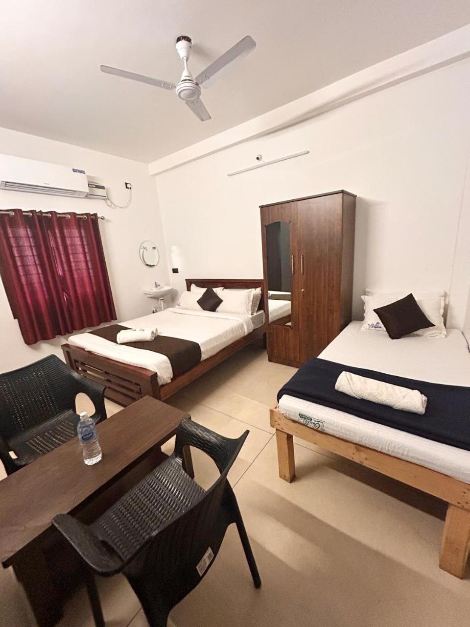Hotel The Ocean Grand à Pondichéry Extérieur photo