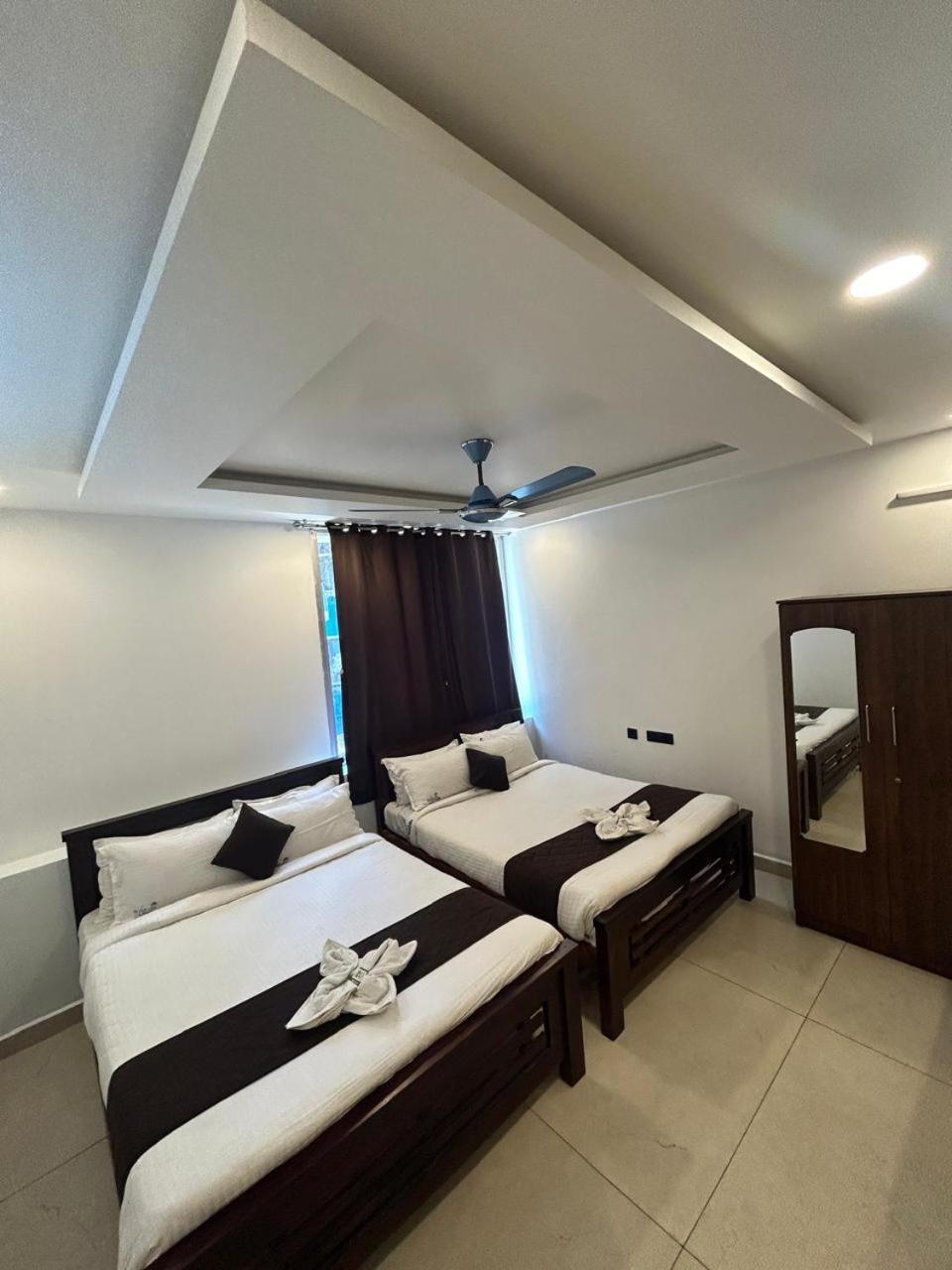 Hotel The Ocean Grand à Pondichéry Extérieur photo
