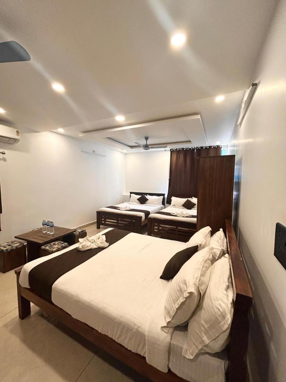 Hotel The Ocean Grand à Pondichéry Extérieur photo