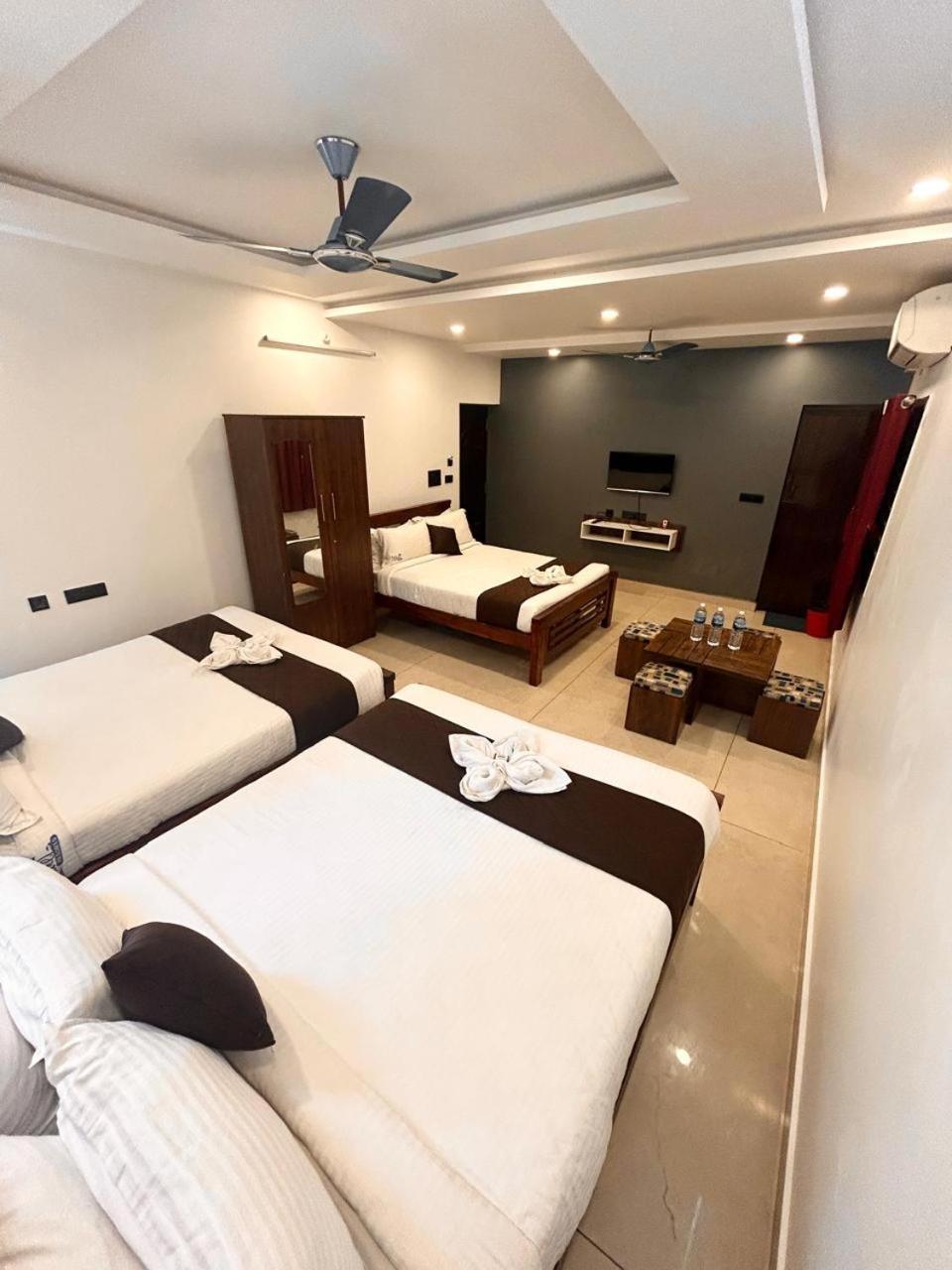 Hotel The Ocean Grand à Pondichéry Extérieur photo